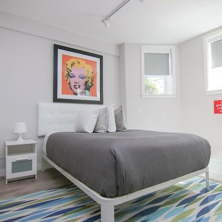 Stylish Studio In Brookline-5Min Train To Boston.. #2 Apartment Exterior foto