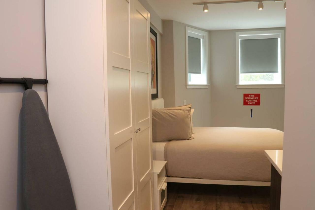 Stylish Studio In Brookline-5Min Train To Boston.. #2 Apartment Exterior foto